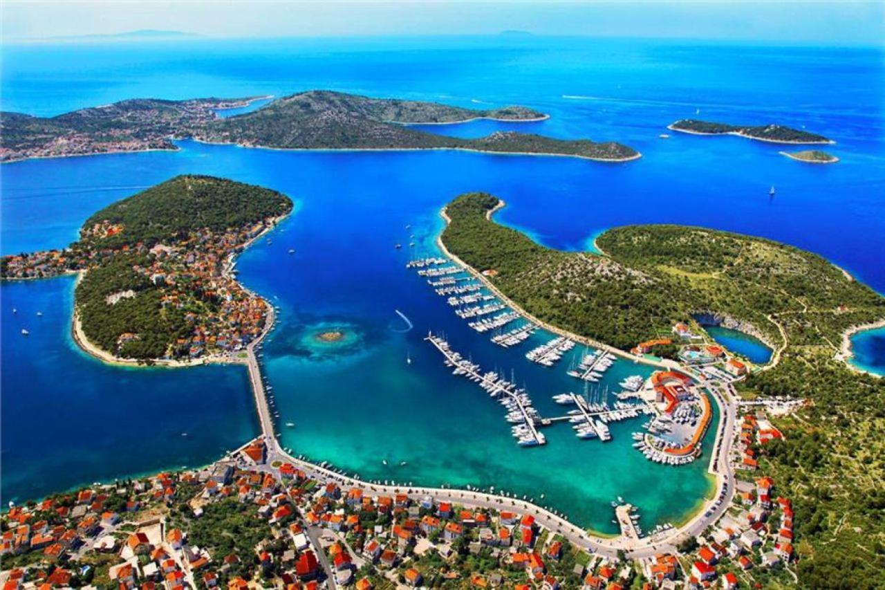 Apartments Skarpa 1601 Rogoznica  Εξωτερικό φωτογραφία